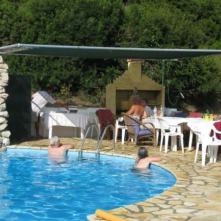 Angela Apartments Pool Gardens And Sea Views アギオス・ステファノス エクステリア 写真