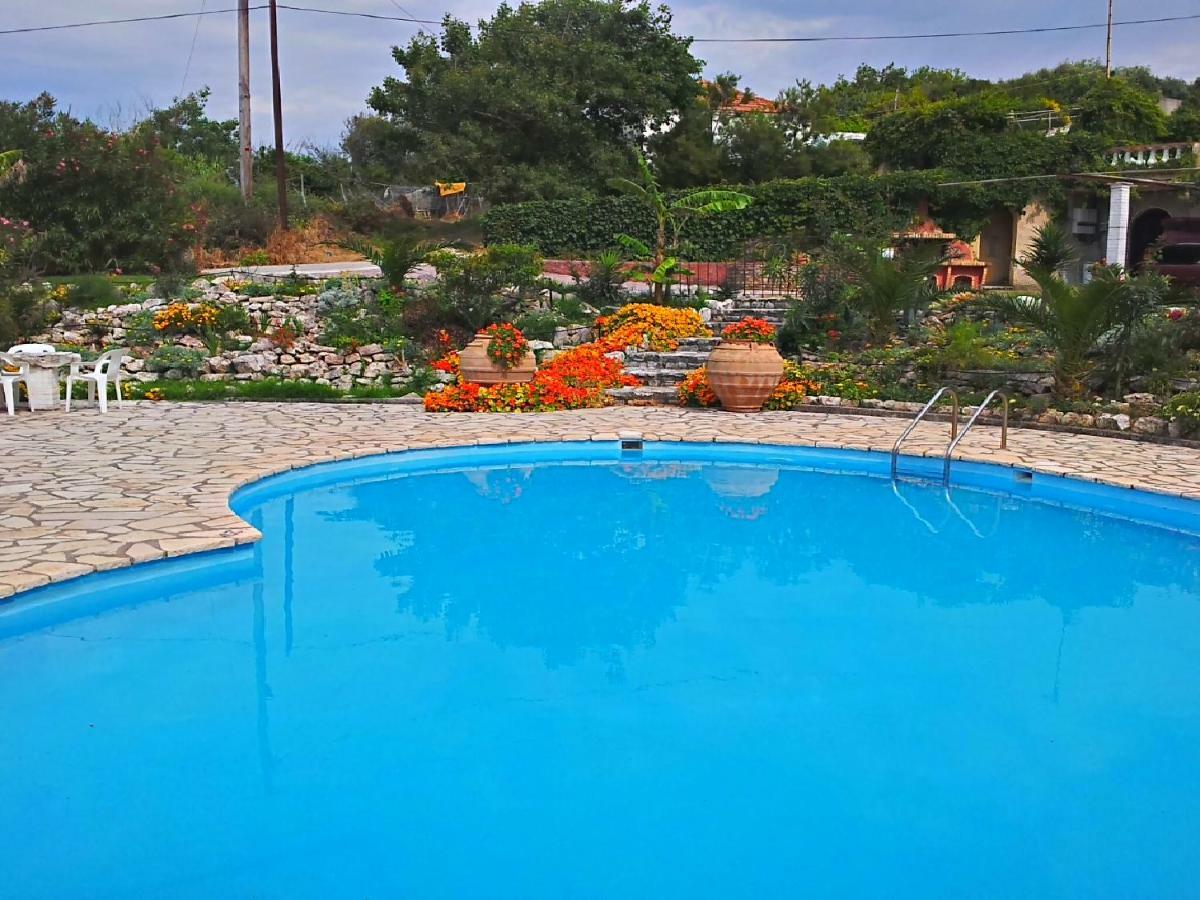 Angela Apartments Pool Gardens And Sea Views アギオス・ステファノス エクステリア 写真